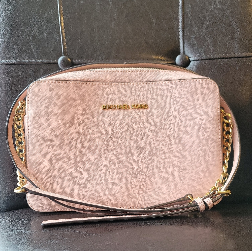 Michael Kors Jet Set Large EW Saffiano Leather Crossbody Bag